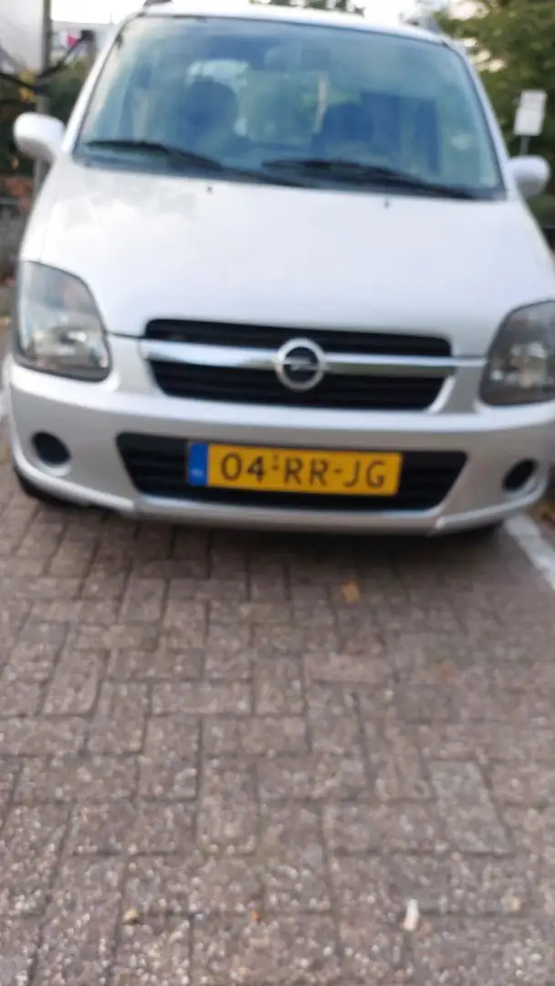 Opel Agila 1.2-16V Flexx cool 1 jaar apk zeer nette auto Grijs - 1