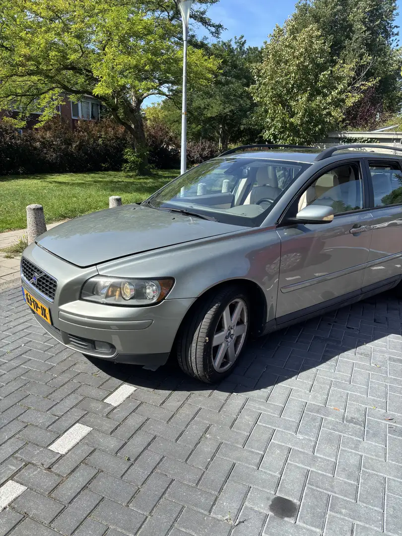 Volvo V50 V50 2.4 Edition II summum pracht Zelená - 1