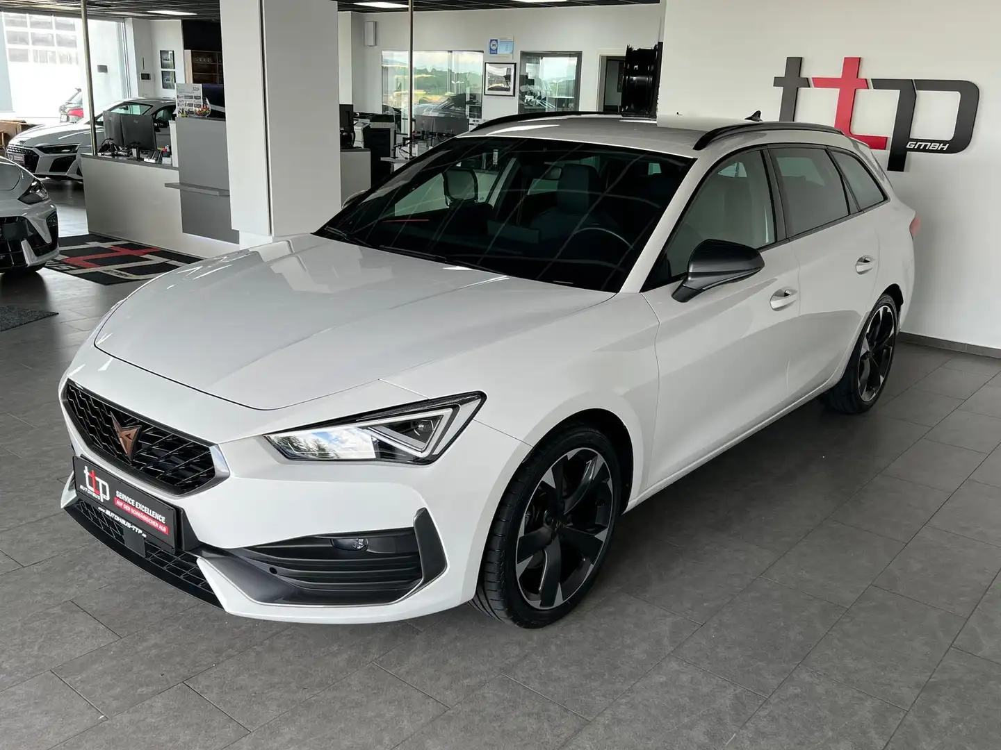 CUPRA Leon ST 2.0 TSI Keyless LED Lenkradheizung AHK Weiß - 2