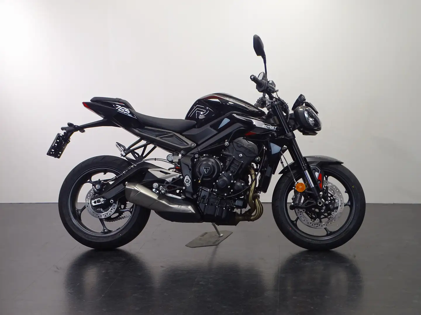 Triumph Street Triple R Zwart - 1