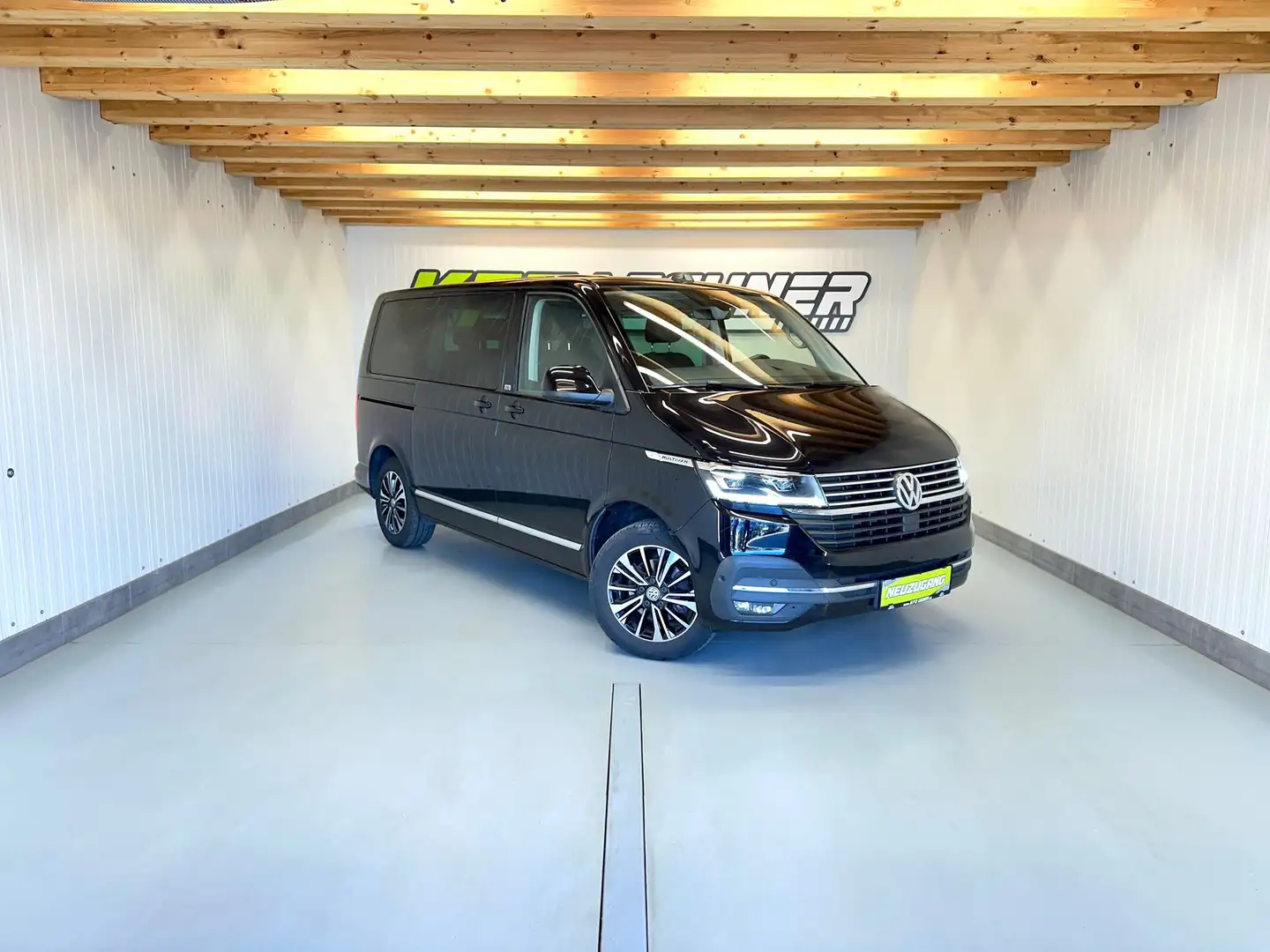 Volkswagen T6.1 Multivan 2,0 TDI DSG "G6" LED*AHK*R-KAM*2xSCHIEBETÜR" Schwarz - 1