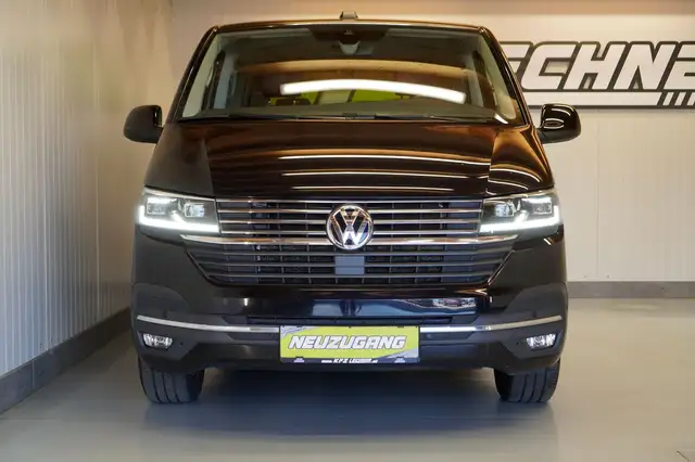 Volkswagen Multivan view 9