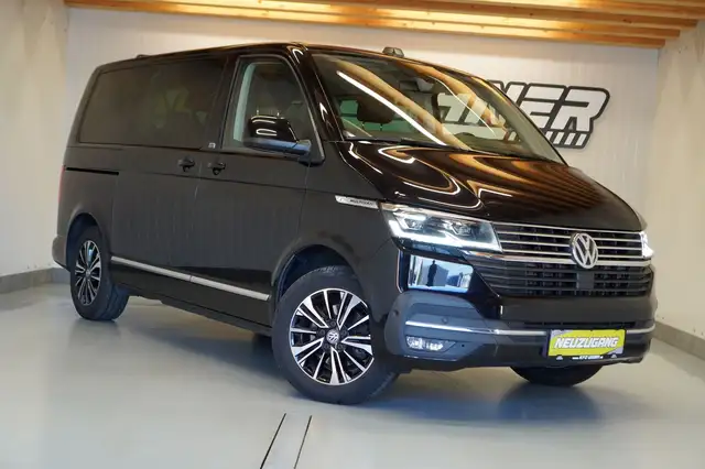Volkswagen Multivan view 3