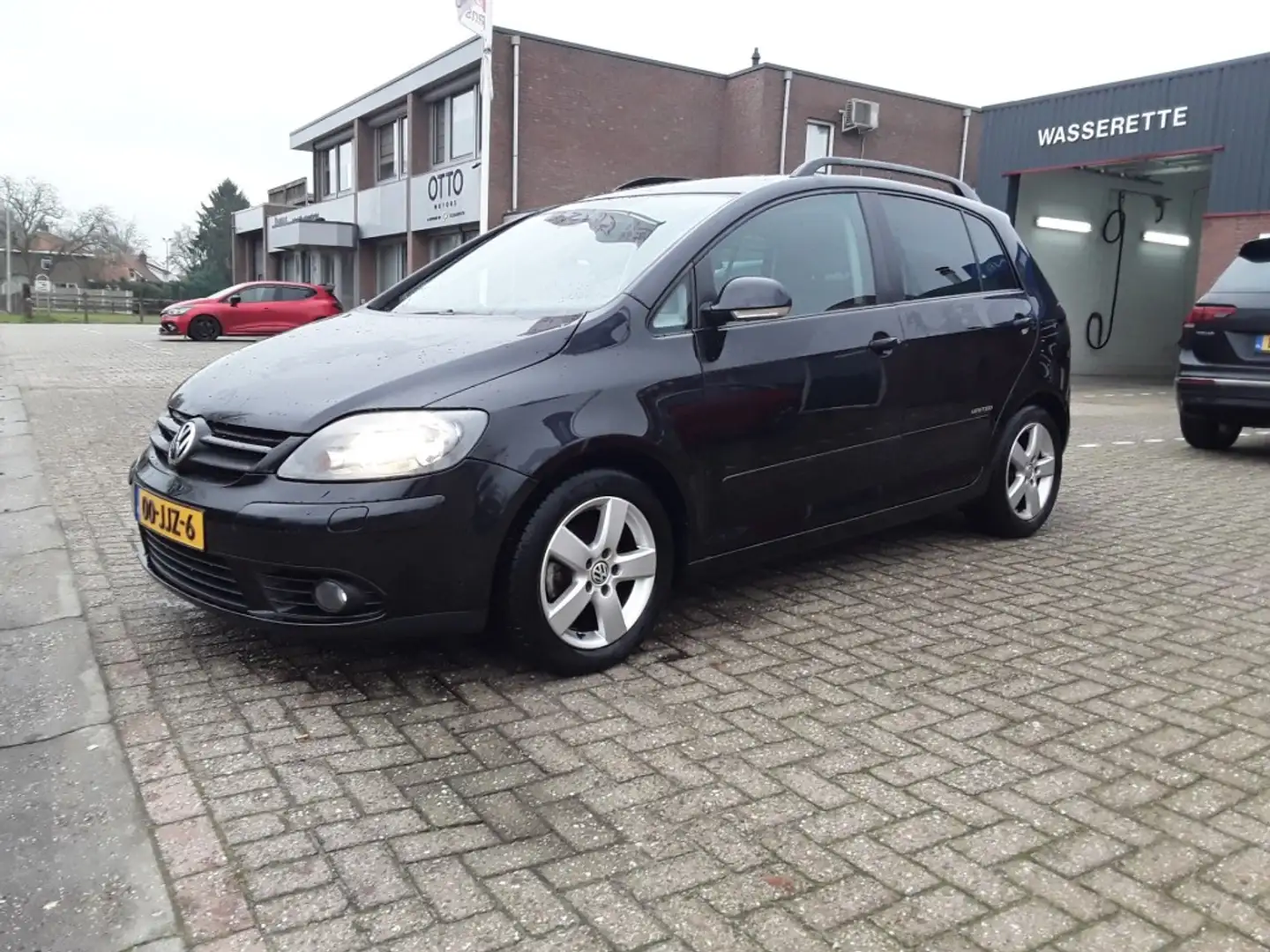 Volkswagen Golf PLUS 1.6 102 PK COMFORTLINE-UNITED / AIRCO / C.C. Zwart - 1