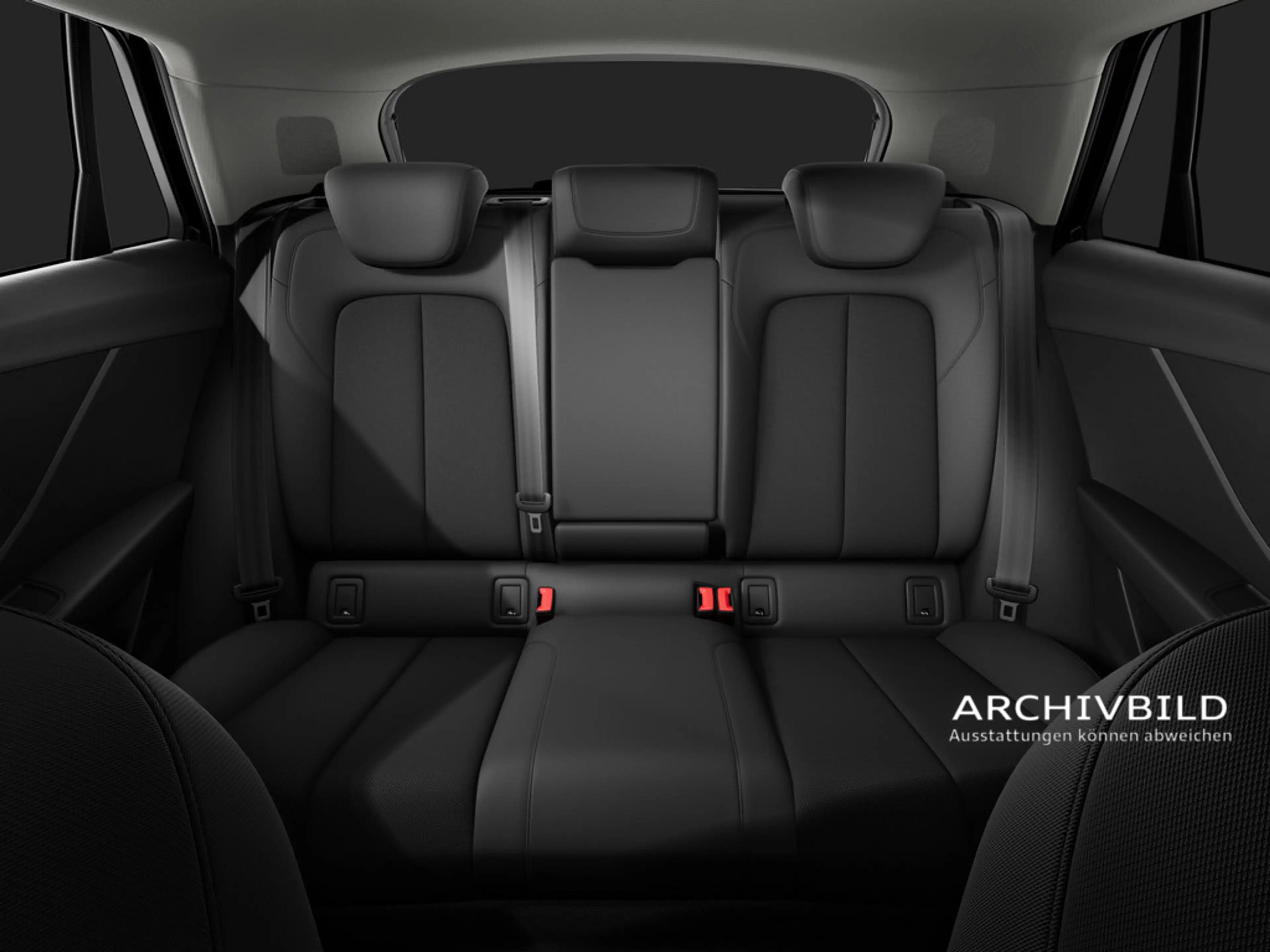 Audi Q2 30 advanced NAVI AHK KAM SHZ LED PDC KLIMA — photo 5
