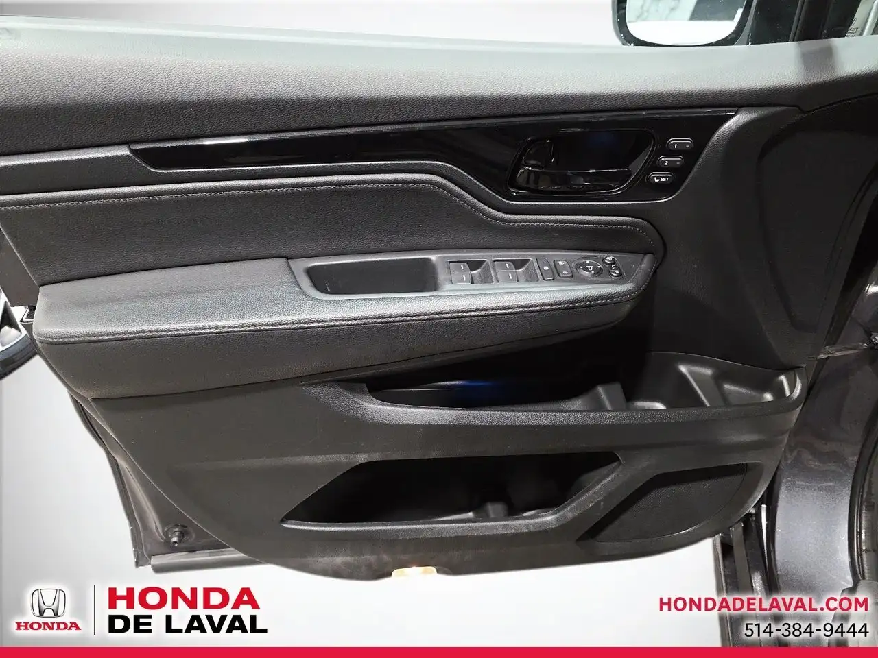 Honda Odyssey снимка Honda Odyssey