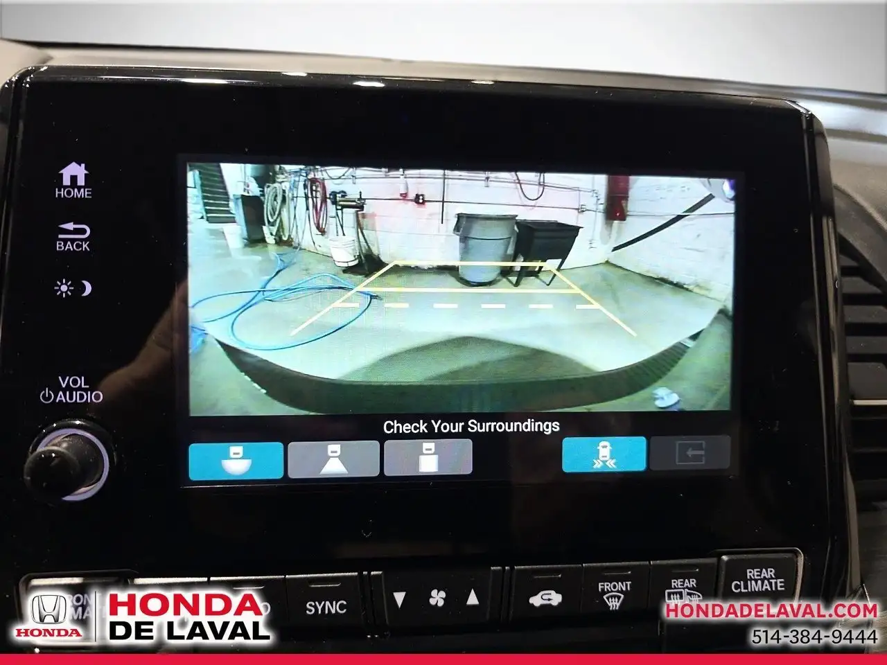 Honda Odyssey снимка Honda Odyssey