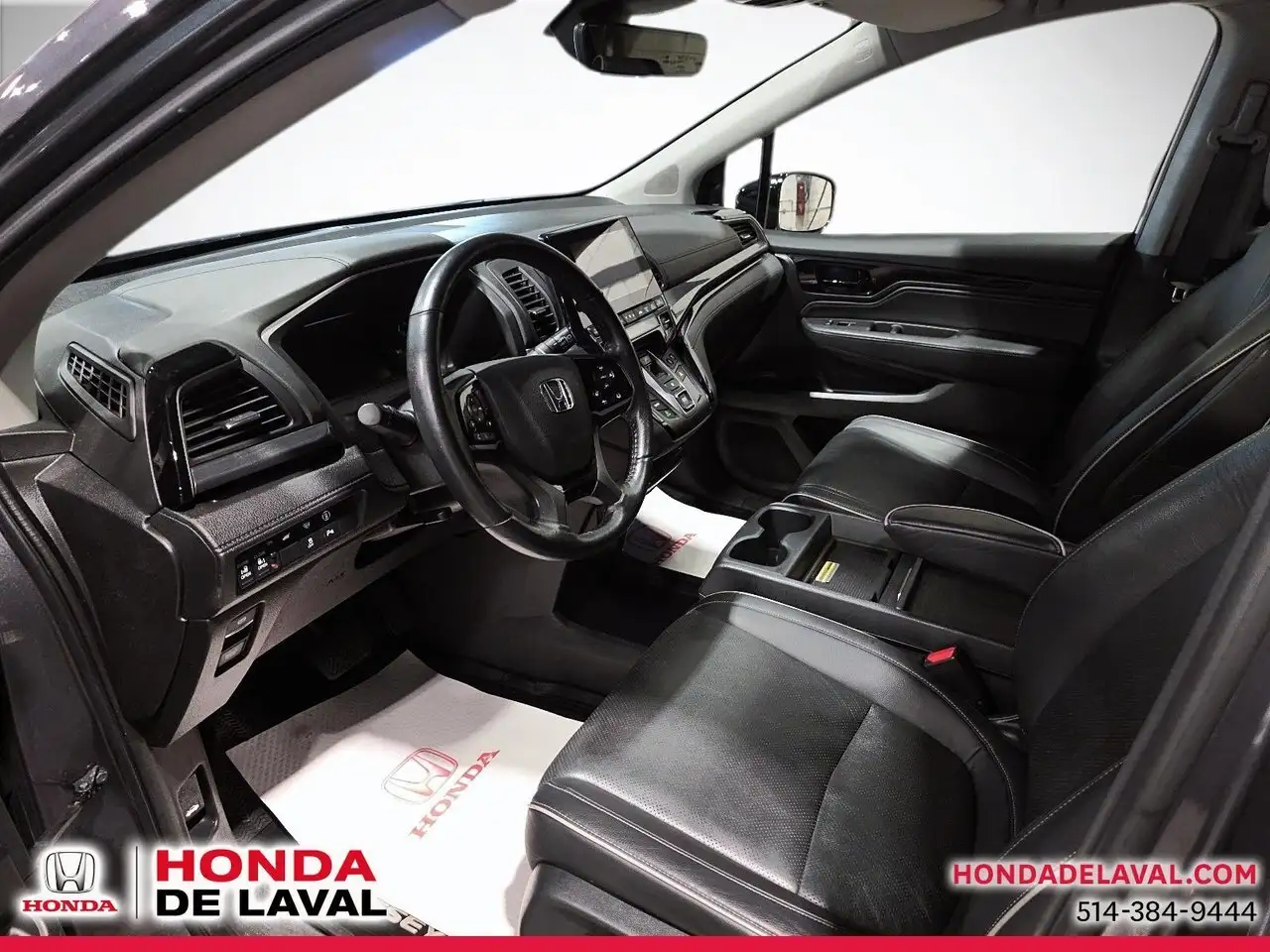 Honda Odyssey снимка Honda Odyssey