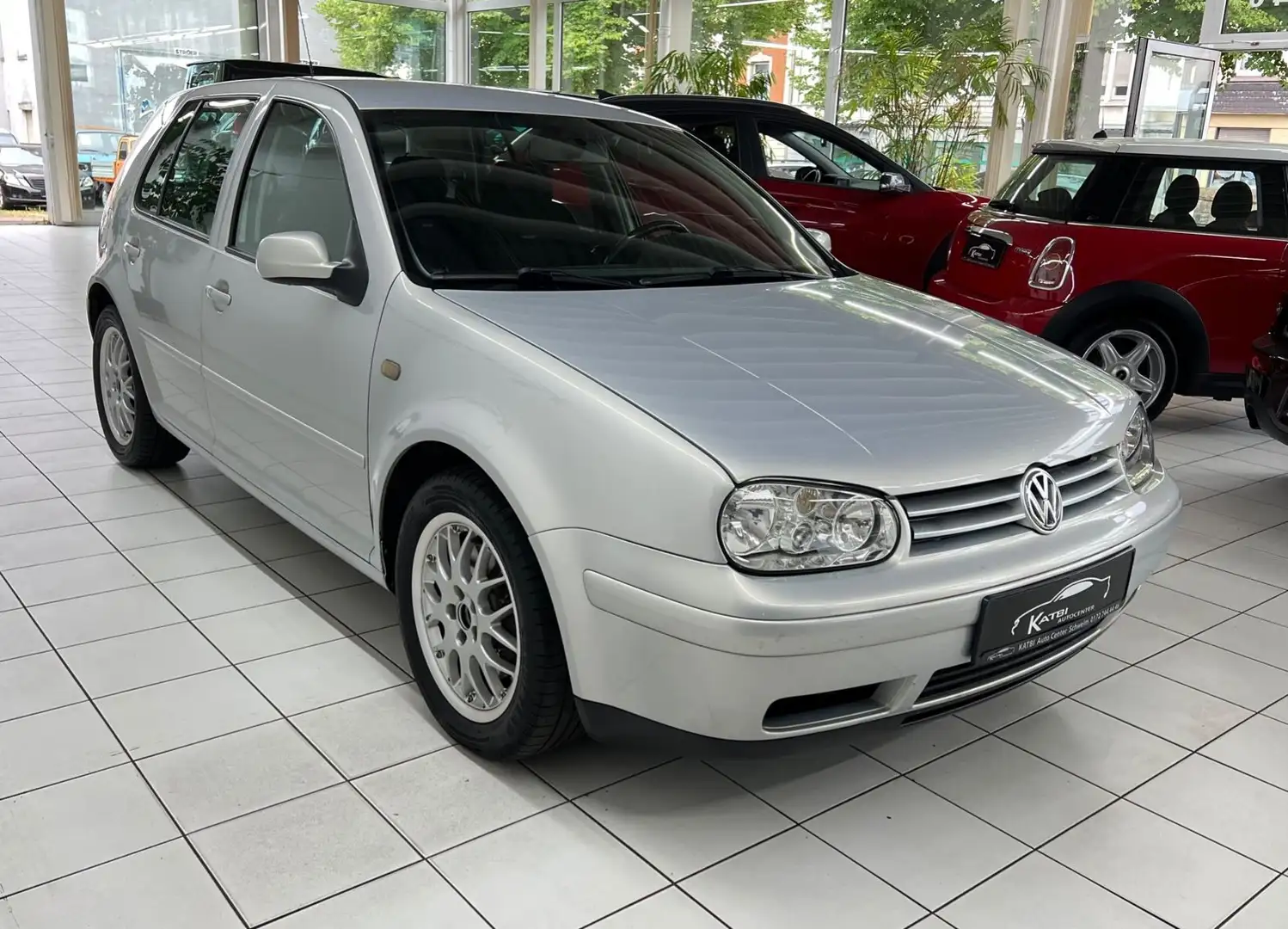 Volkswagen Golf 1.8T GTI RECARO 1. Hand Klima HU 04.2026 Grau - 2