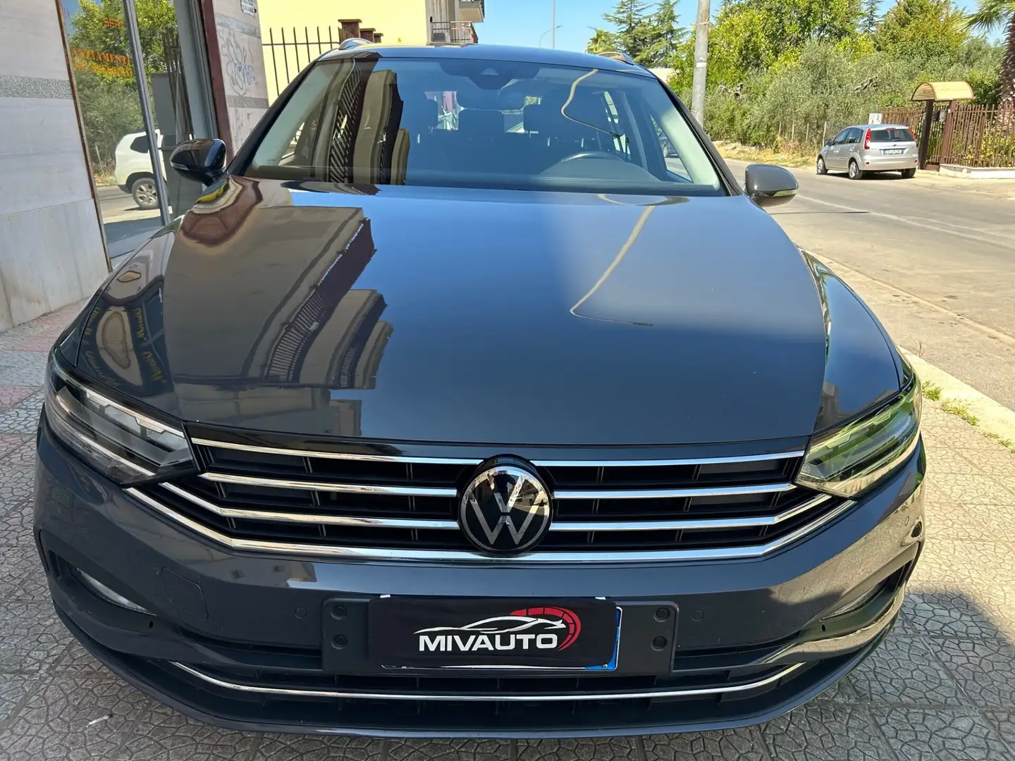 Volkswagen Passat Variant 2.0 TDI SCR 122 CV EVO DSG Business Šedá - 2