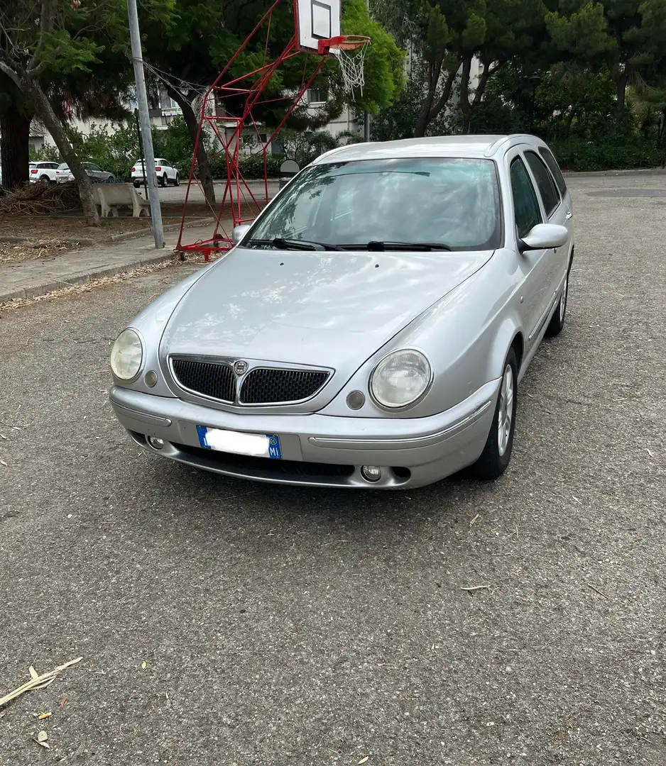 Lancia Lybra SW 1.9 jtd LX 110cv - 2