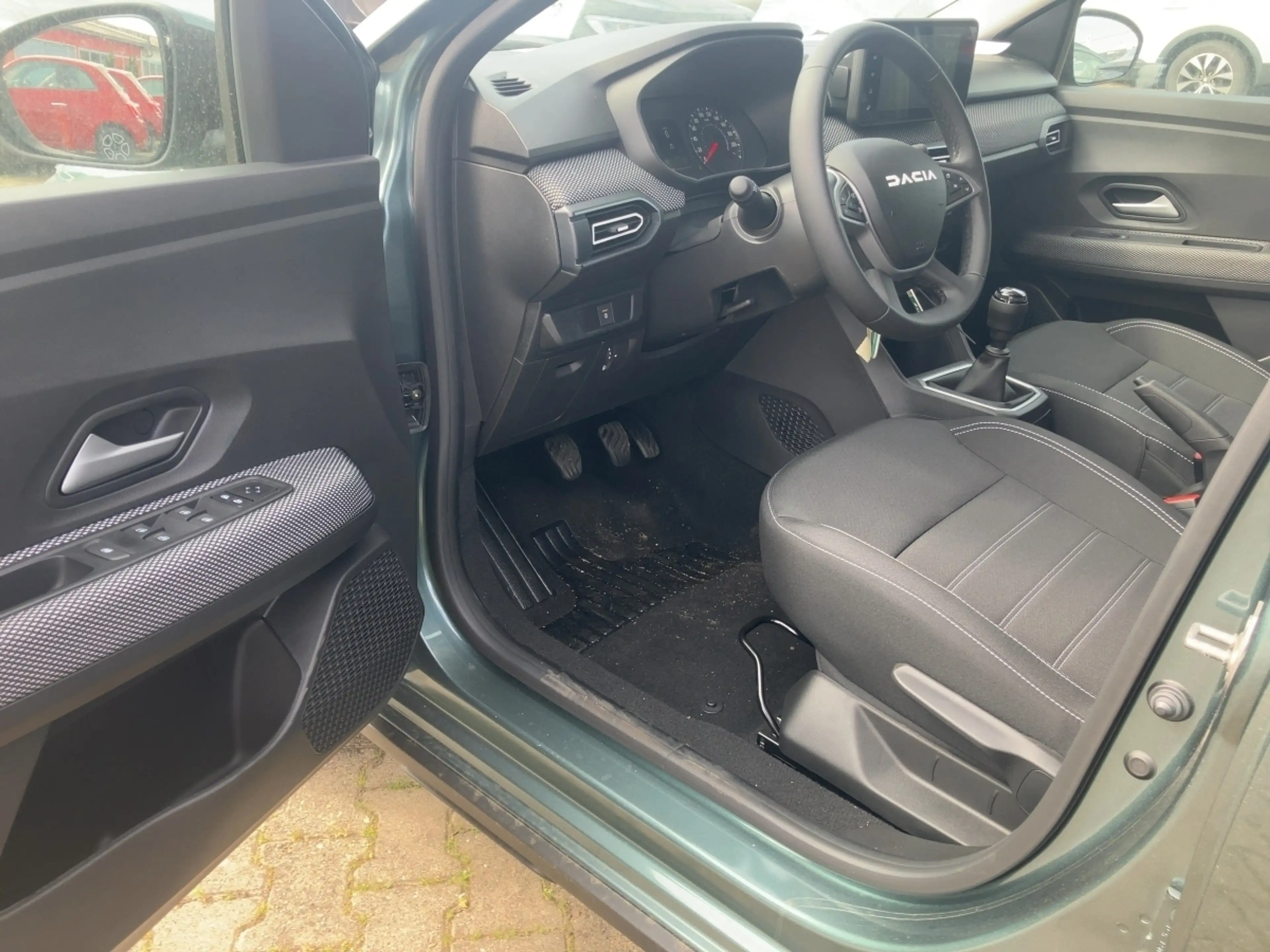 Dacia Jogger Expression TCe 110 — photo 10
