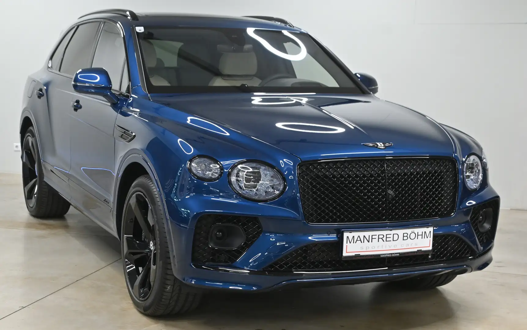 Bentley Bentayga Bentayga Azure Hybrid Bleu - 2