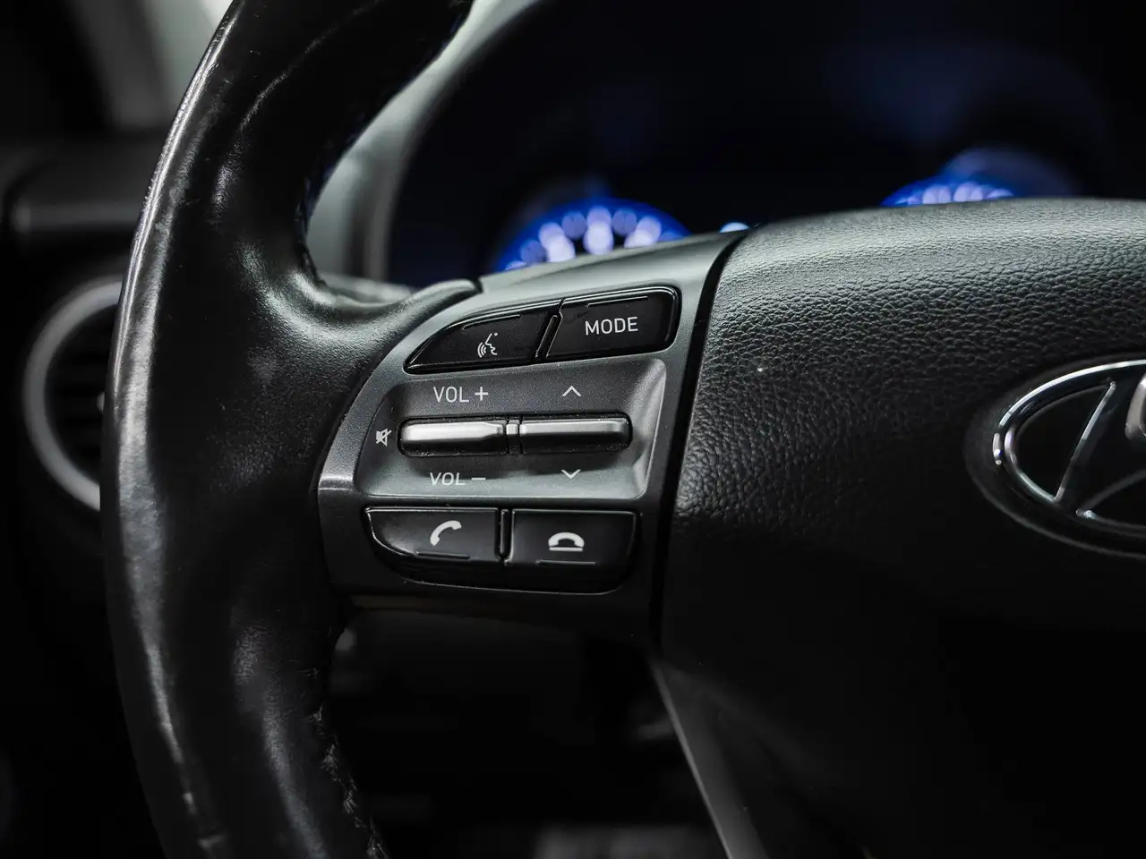 Hyundai KONA снимка Hyundai KONA