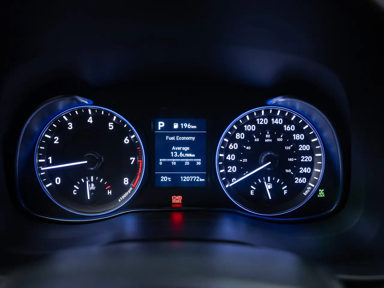 Hyundai KONA снимка Hyundai KONA