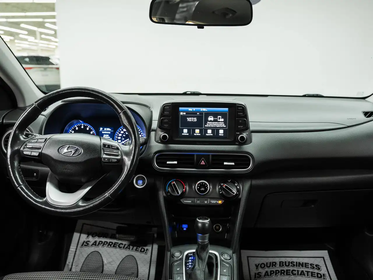 Hyundai KONA снимка Hyundai KONA