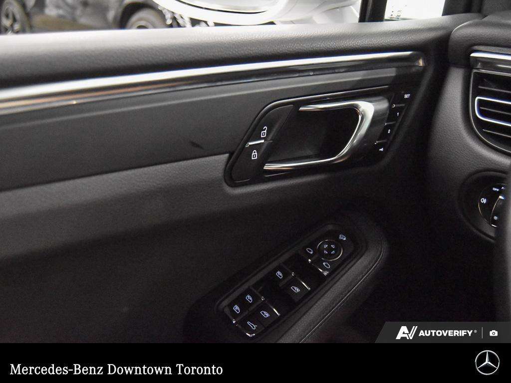 2024 Porsche Macan Premium Pack Plus | Bose | Sport Tailpipes | PDLS thumb 10