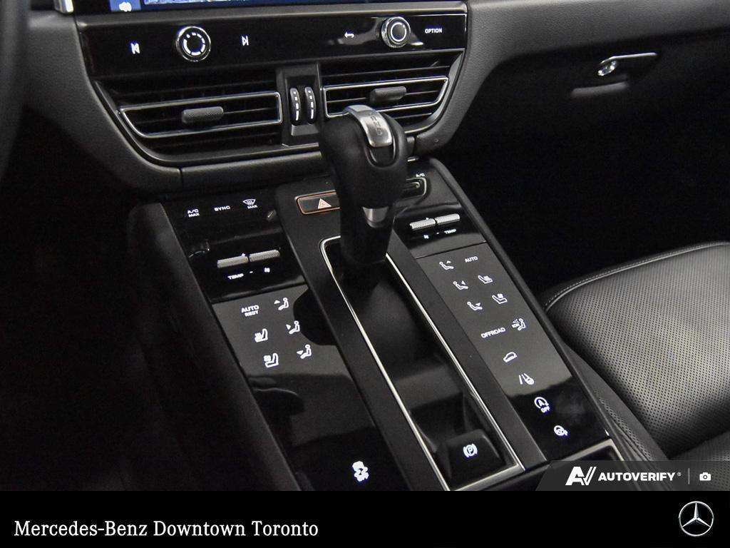 2024 Porsche Macan Premium Pack Plus | Bose | Sport Tailpipes | PDLS thumb 12
