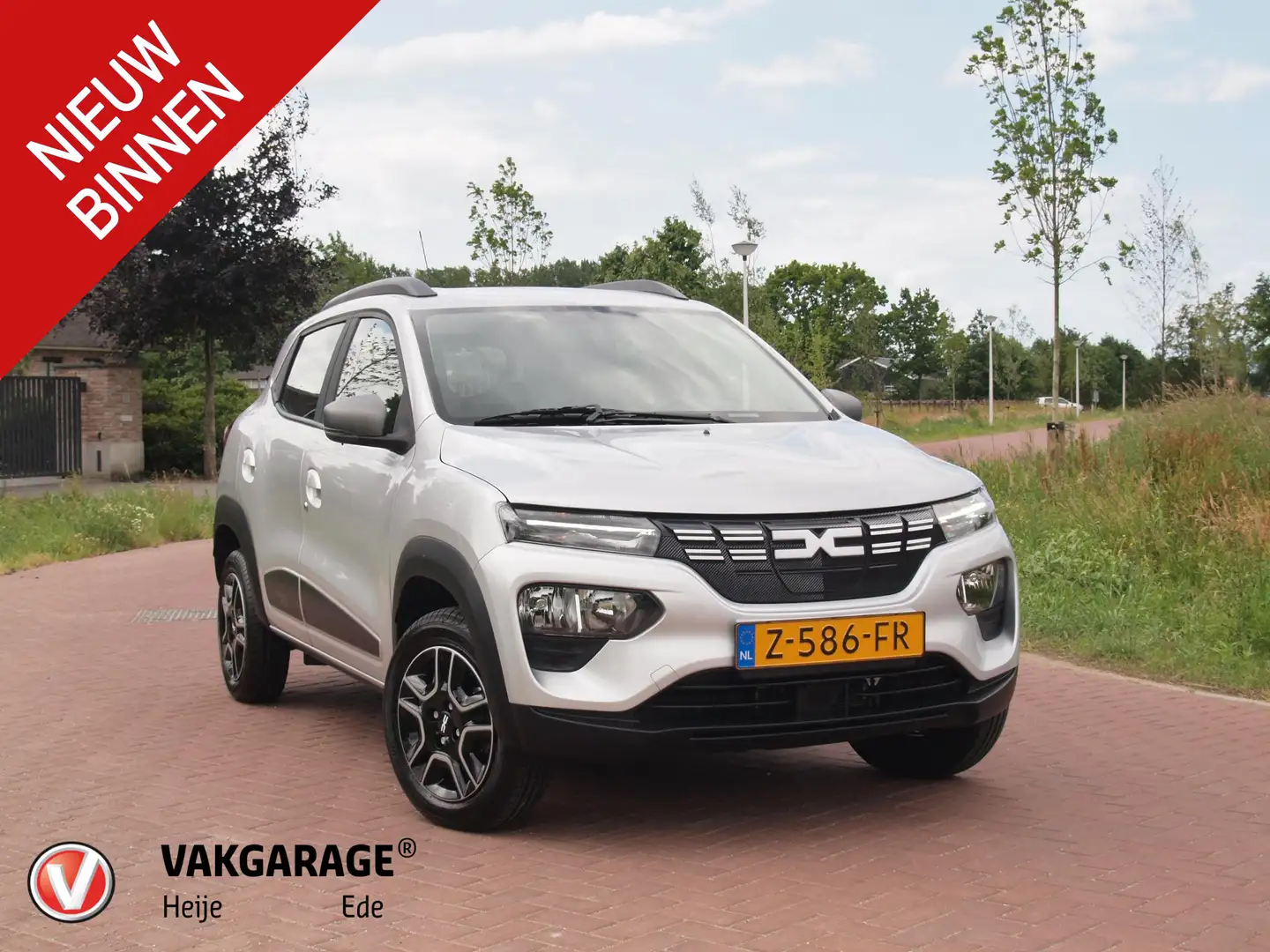 Dacia Spring Expression 27 kWh | Camera | Apple Carplay | Cruis Grijs - 1