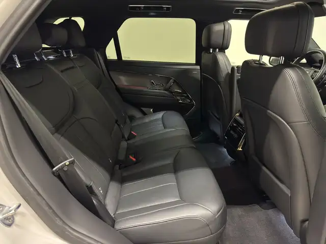 Land Rover Range Rover Sport view 5