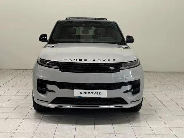 Land Rover Range Rover Sport view 8