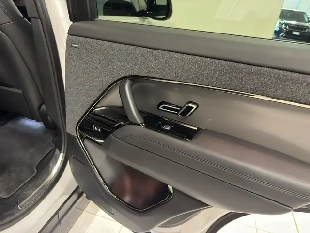 Land Rover Range Rover Sport view 17