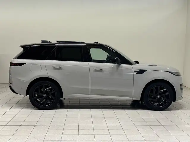 Land Rover Range Rover Sport view 6