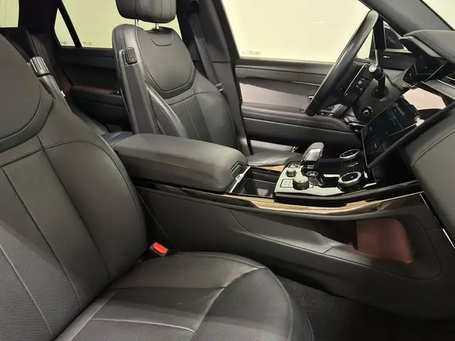Land Rover Range Rover Sport view 12
