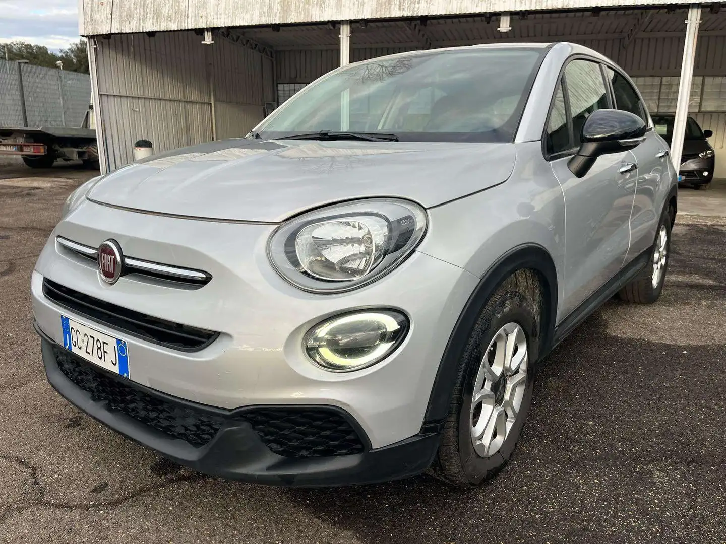 Fiat 500X 1.0 T3 City Cross 120cv Silber - 1