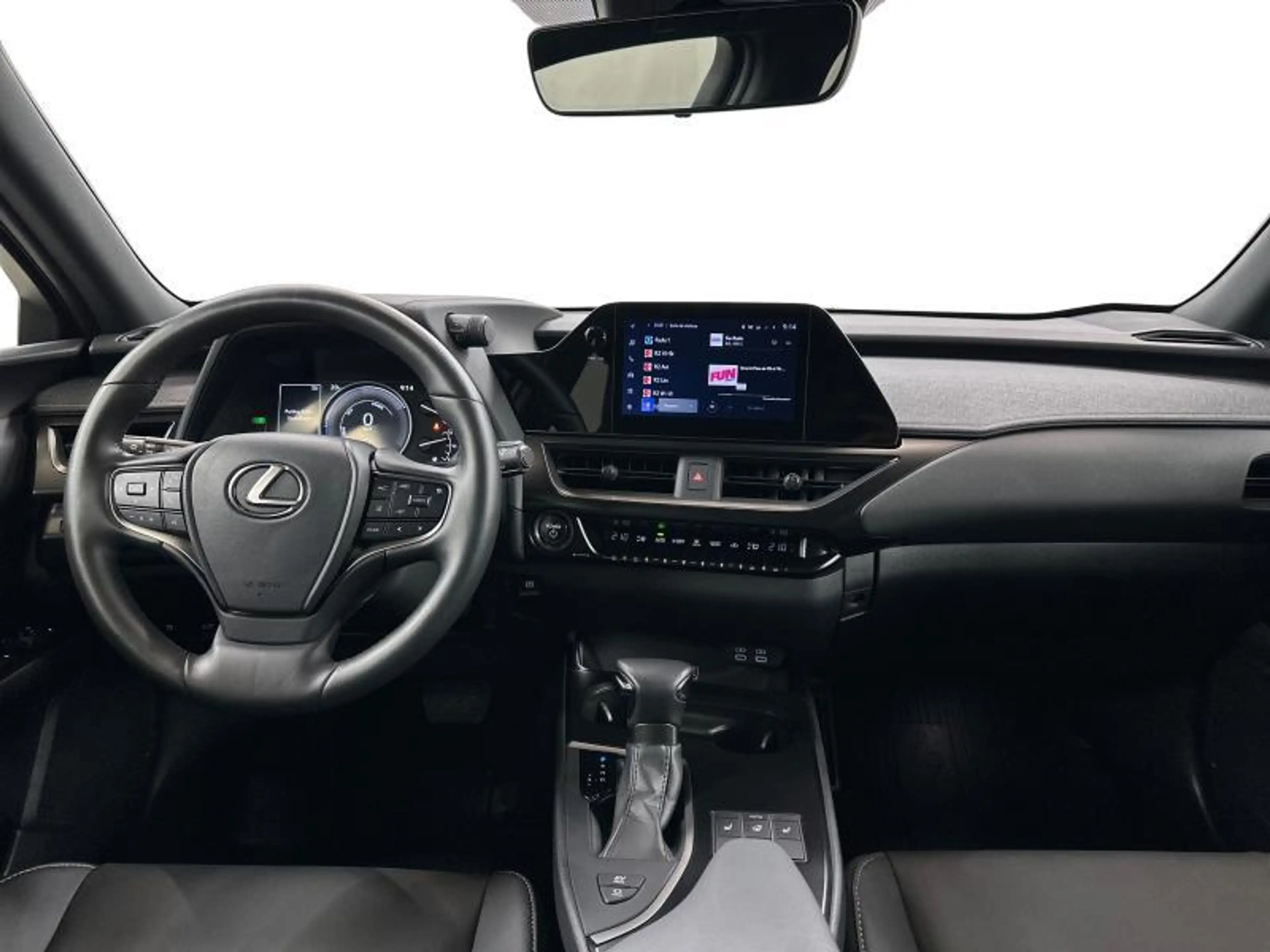 Lexus UX 250h F-Sport Design | winter pack — photo 7