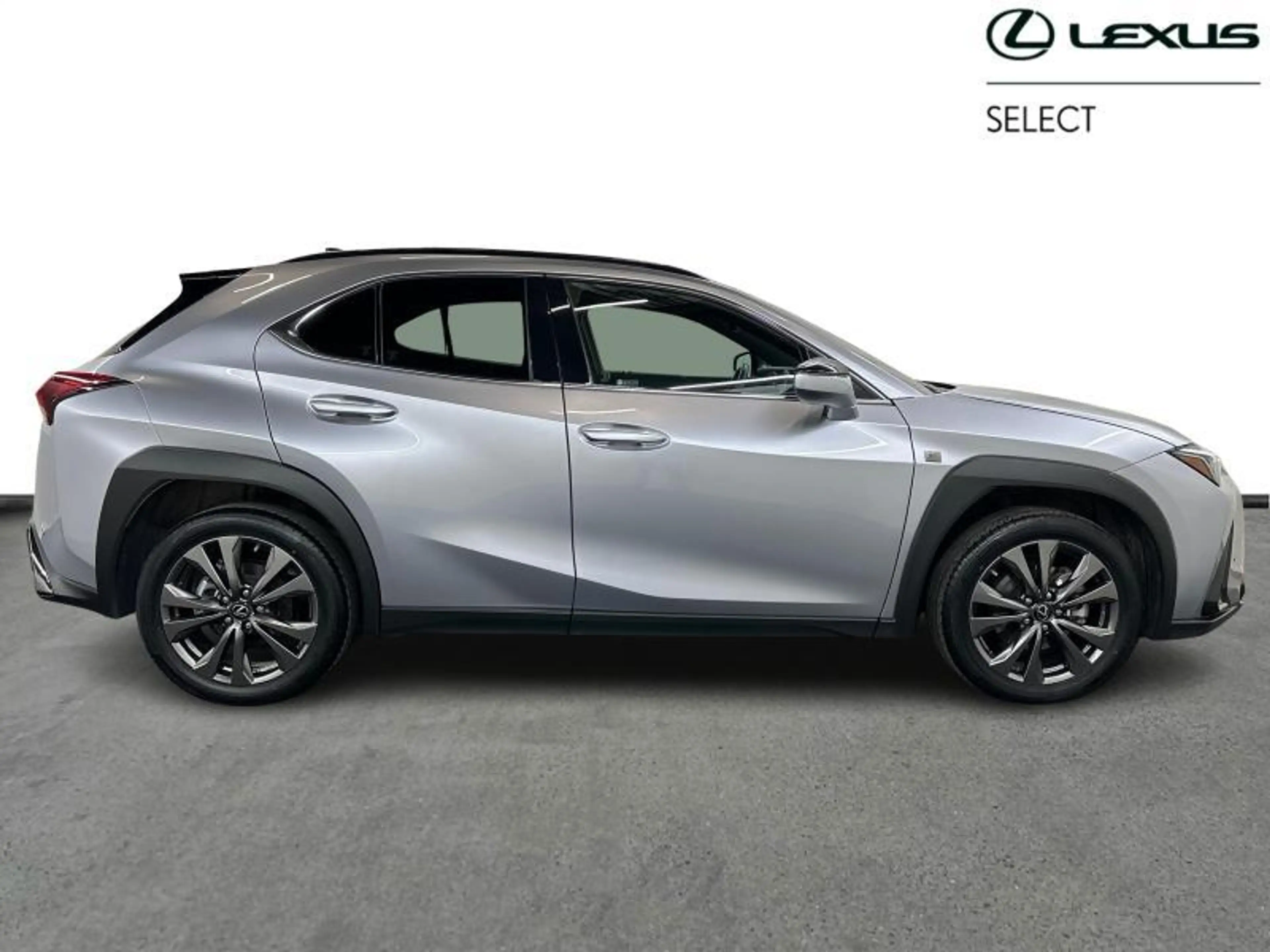 Lexus UX 250h F-Sport Design | winter pack — photo 14