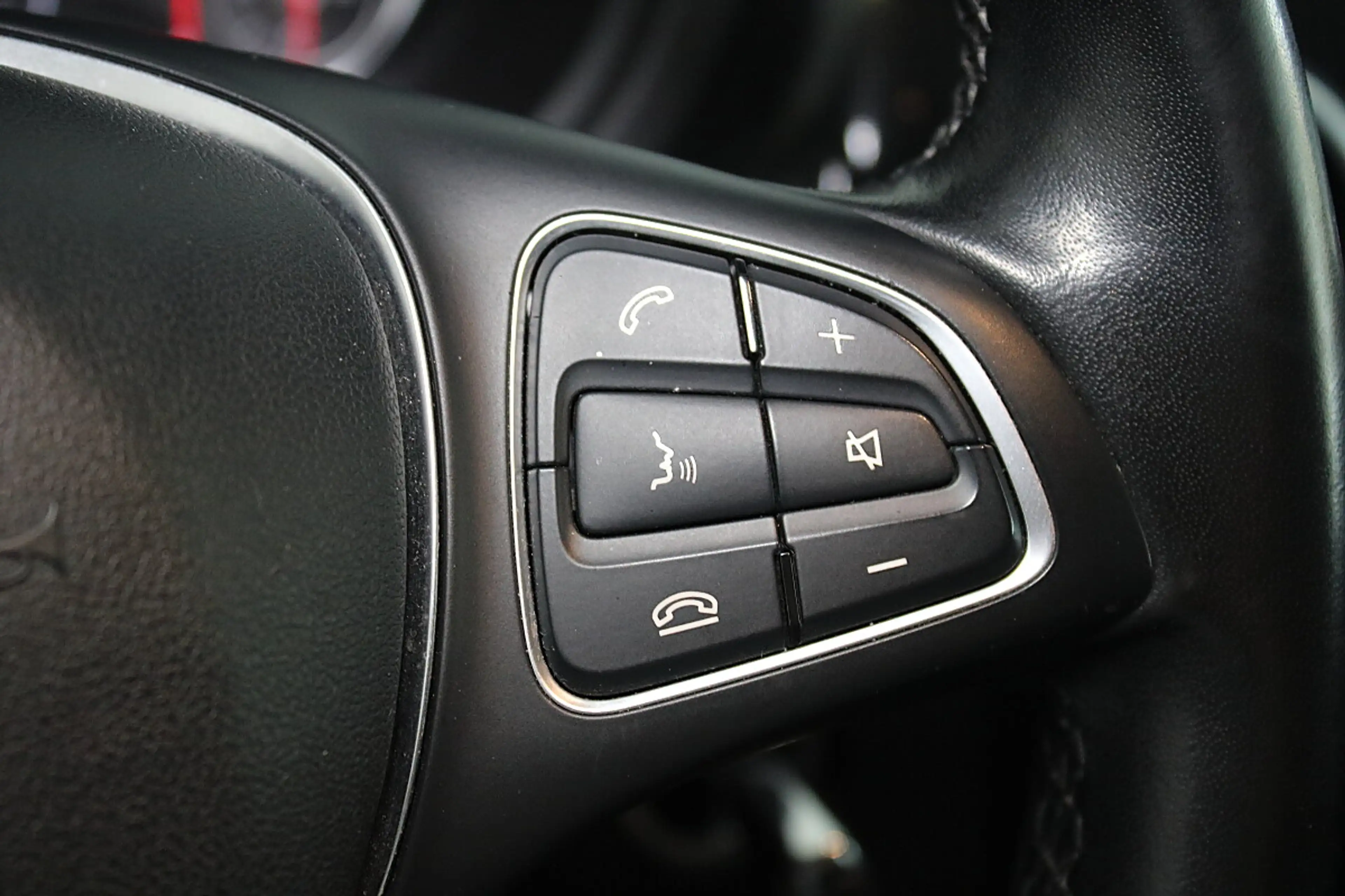 Mercedes-Benz B 160 d Elegance — photo 12