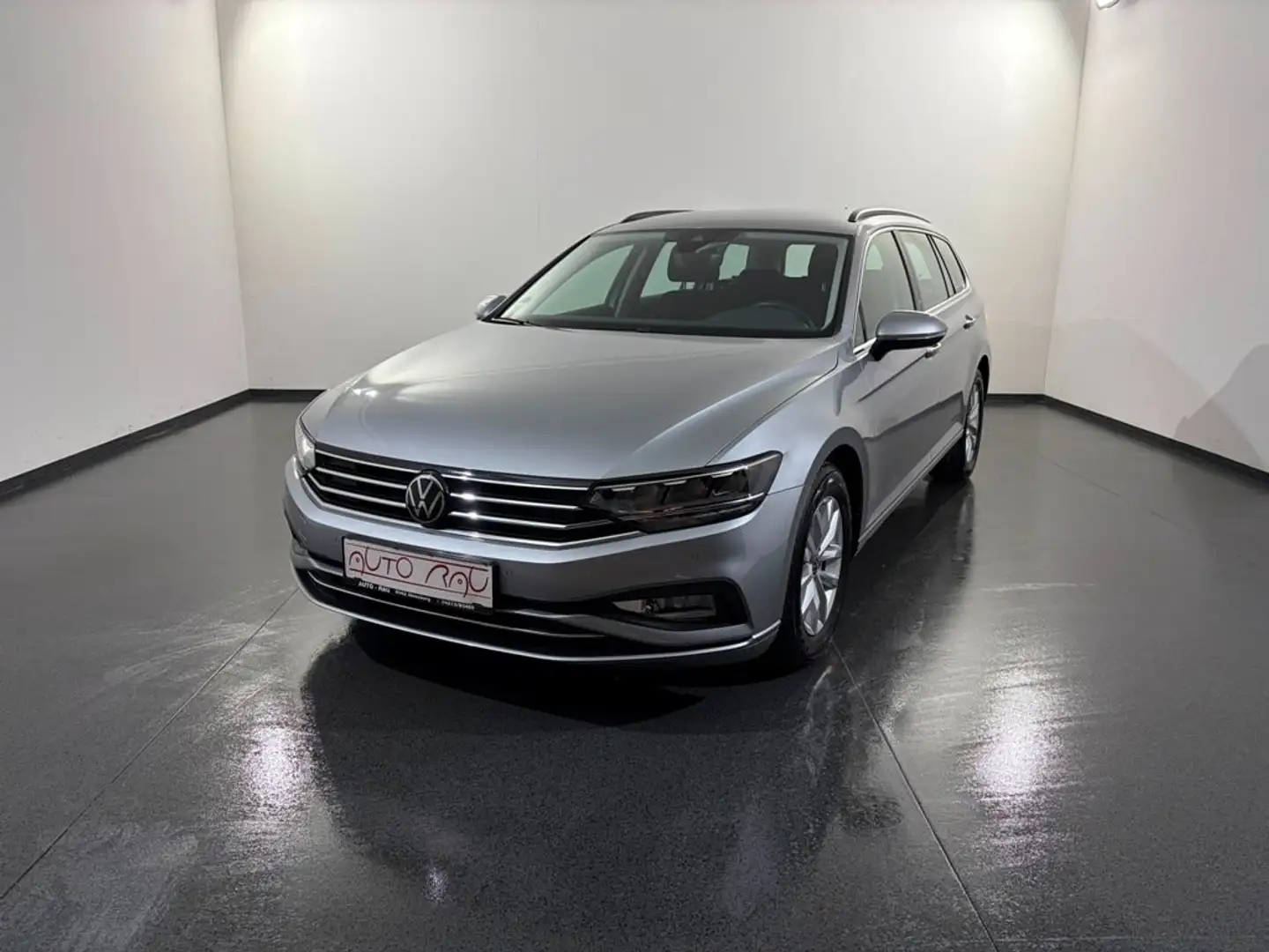 Volkswagen Passat Variant 2.0 TDI SCR Business DSG *LED*ACC*RFK* Silber - 2