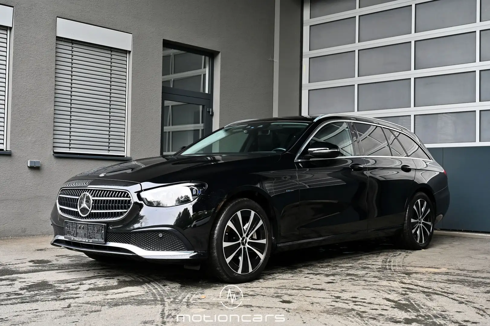 Mercedes-Benz E 300 de T Avantgarde Schwarz - 1