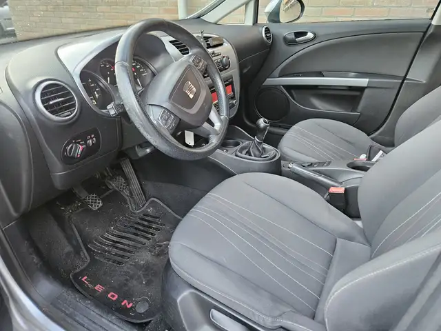 Seat Leon view 9