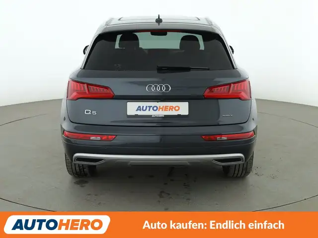Audi Q5 view 5