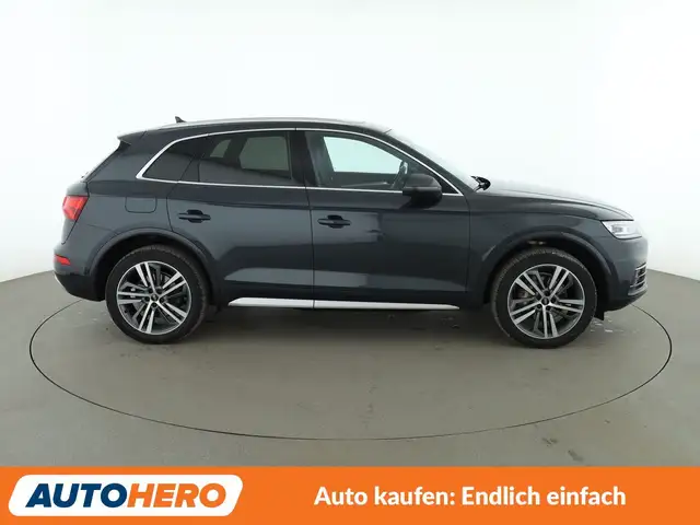 Audi Q5 view 7