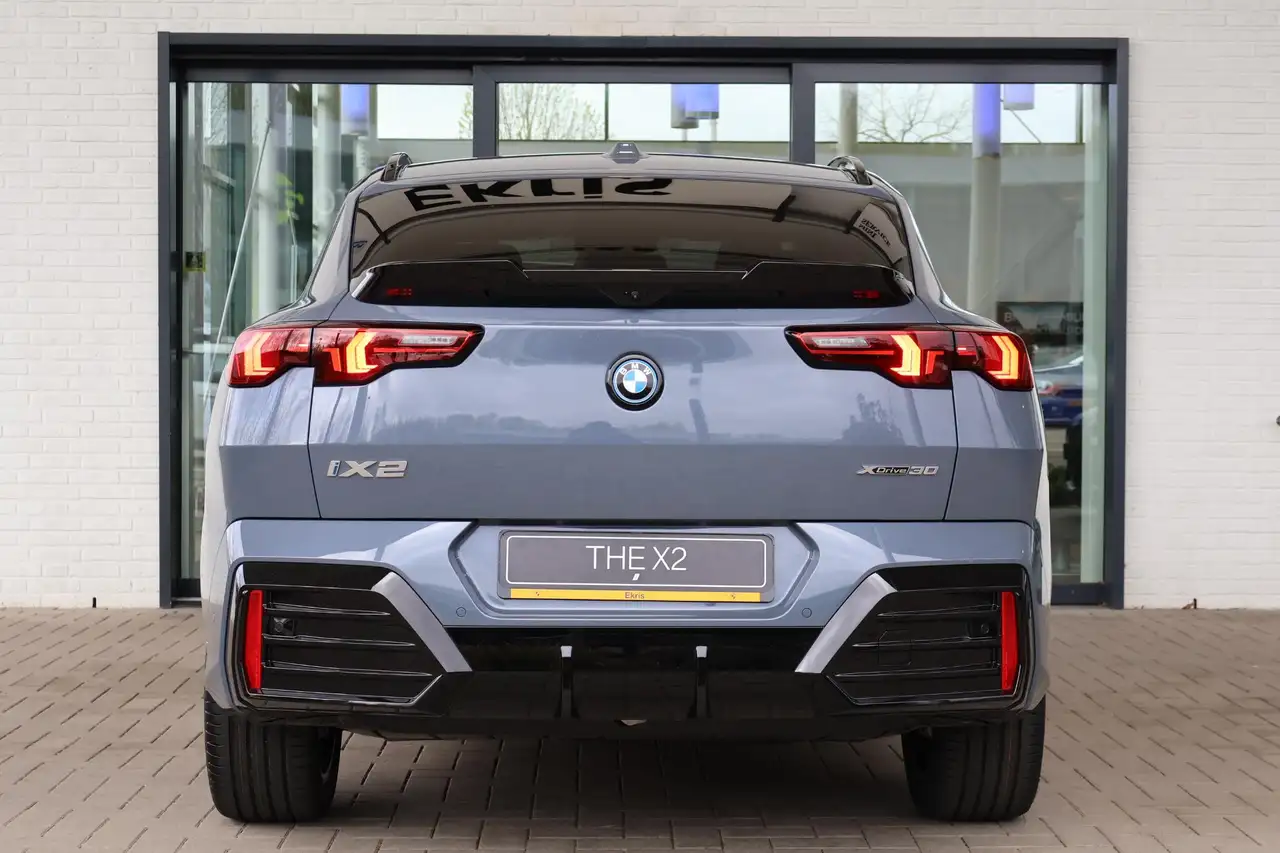BMW iX2 2026