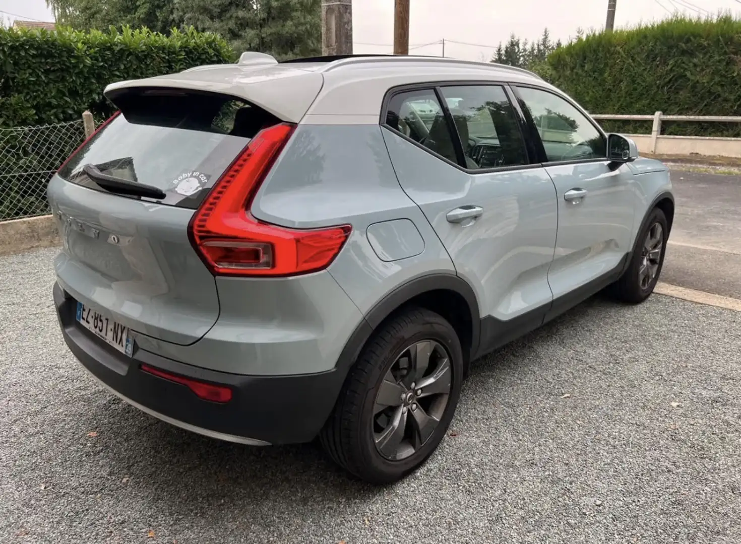 Volvo XC40 XC40 D3 AdBlue 150 ch Geartronic 8 Momentum Gris - 1
