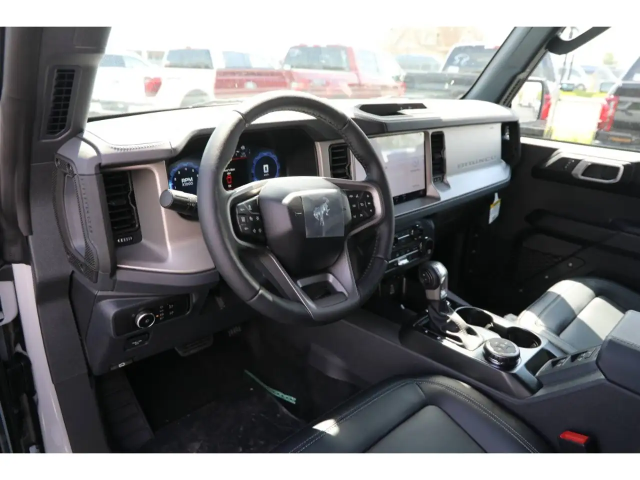 Ford Bronco снимка Ford Bronco