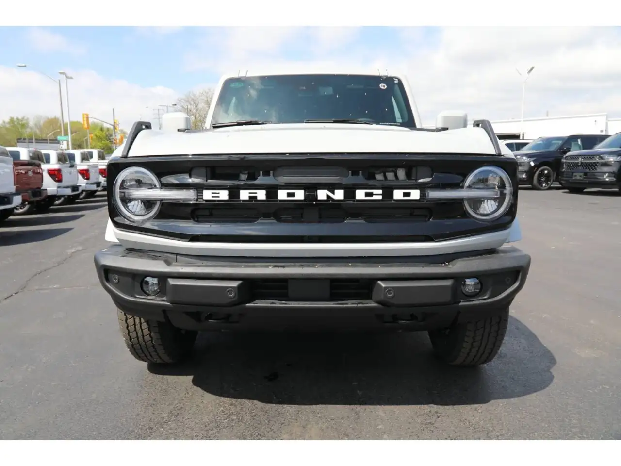 Ford Bronco снимка Ford Bronco