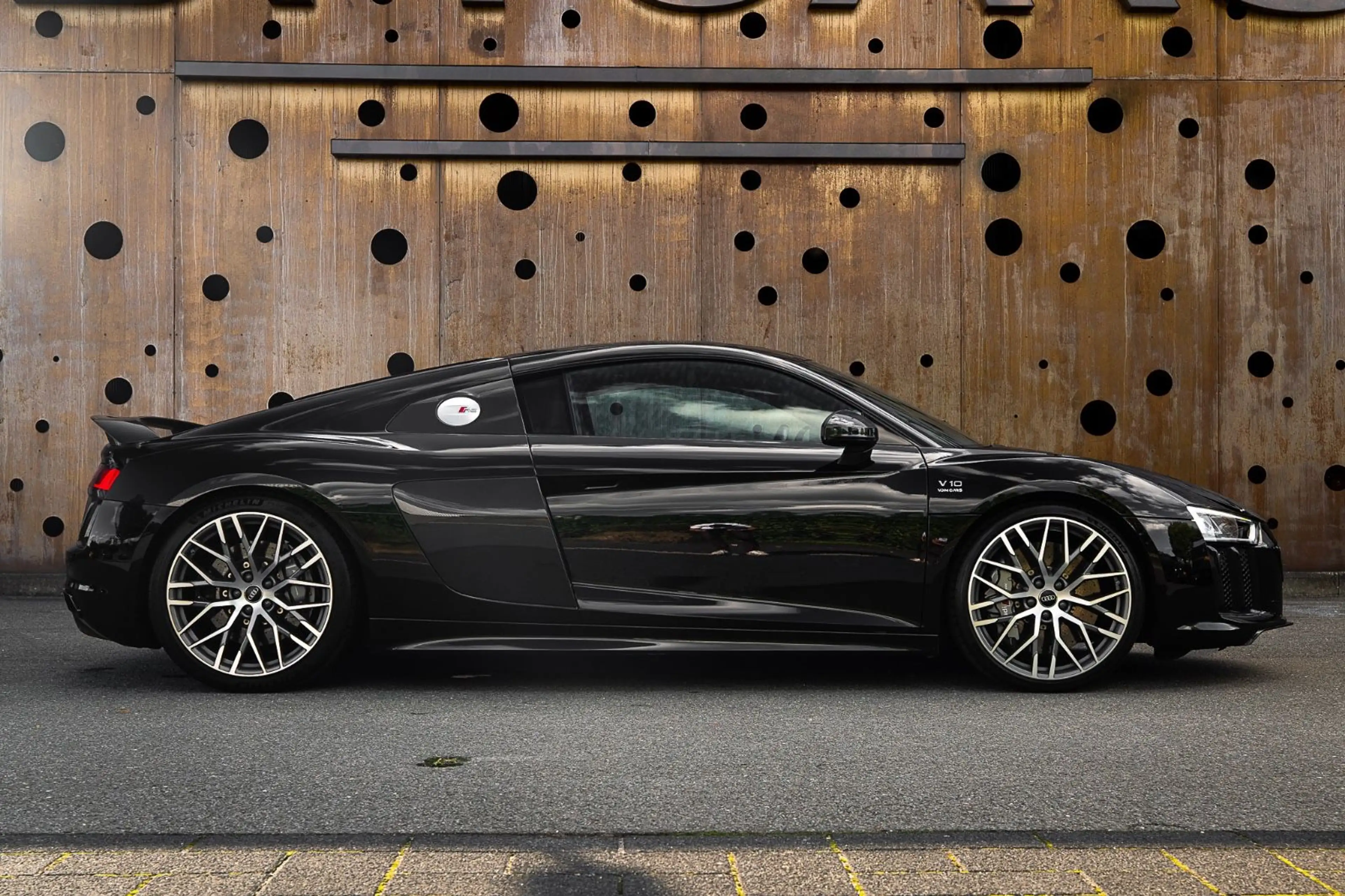 Audi R8 V10 quattro plus *CAPRISTO*CARBON EXT/INT*PPF — photo 7