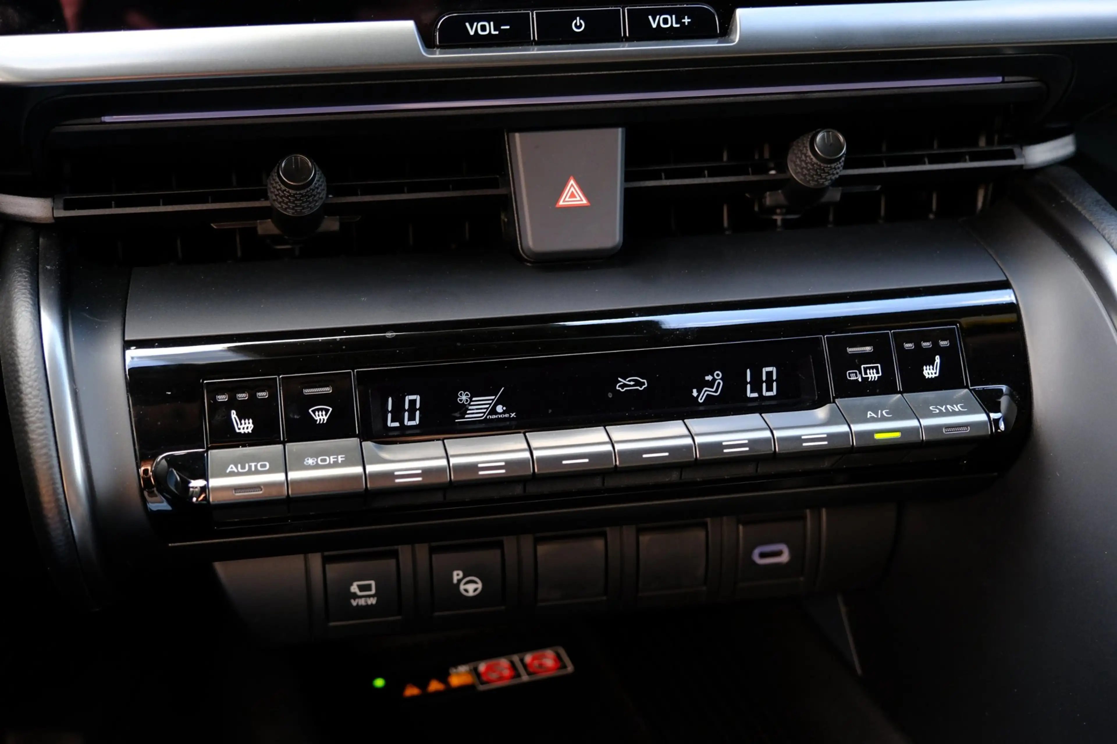 Toyota C-HR 2.0 Hybrid 200 GR SPORT Première Edition Aut. Navi — photo 15