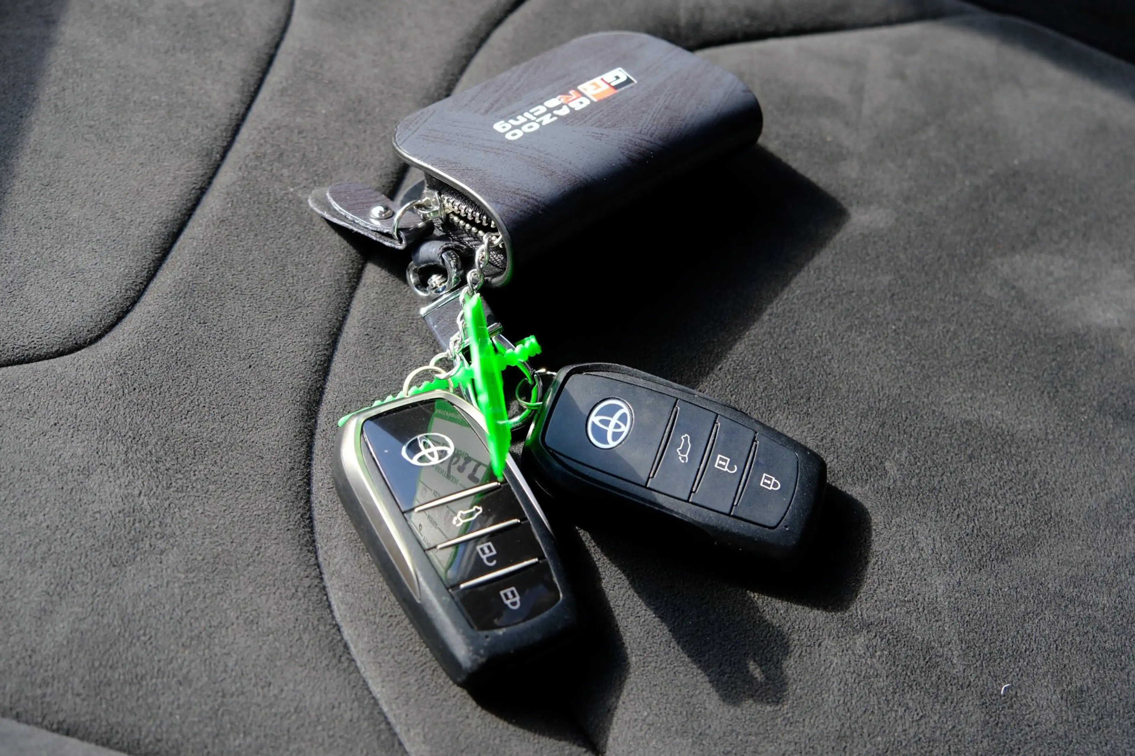 Toyota C-HR 2.0 Hybrid 200 GR SPORT Première Edition Aut. Navi — photo 25