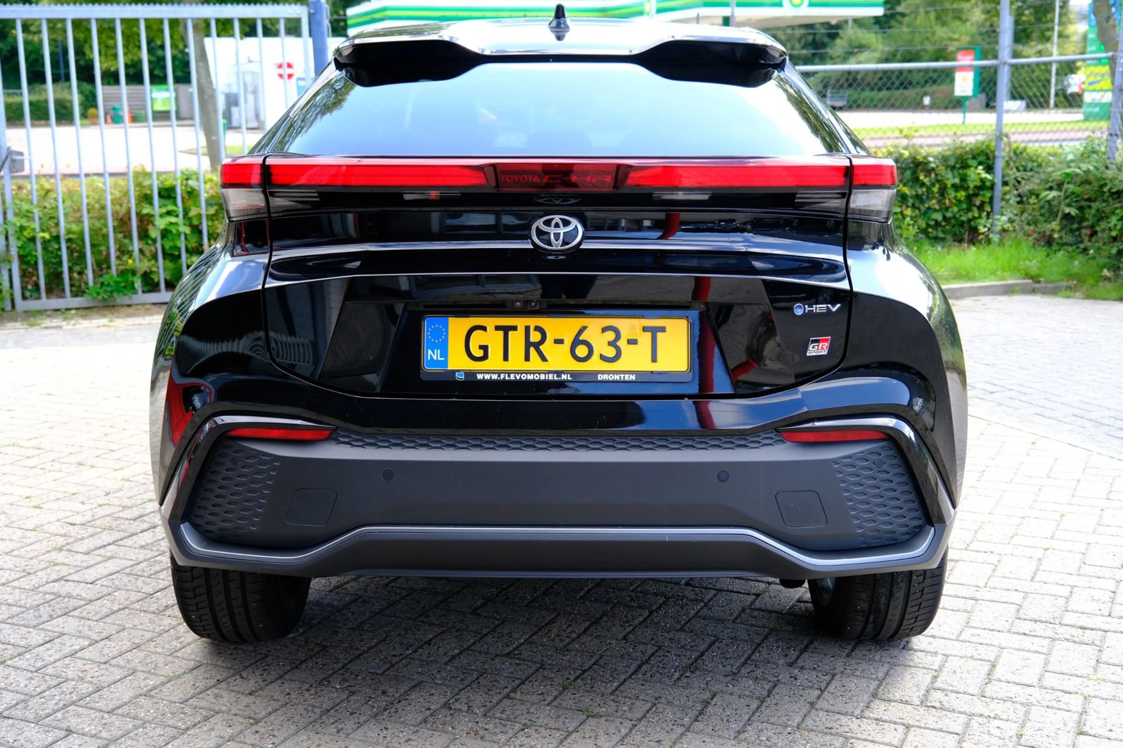 Toyota C-HR 2.0 Hybrid 200 GR SPORT Première Edition Aut. Navi — photo 8