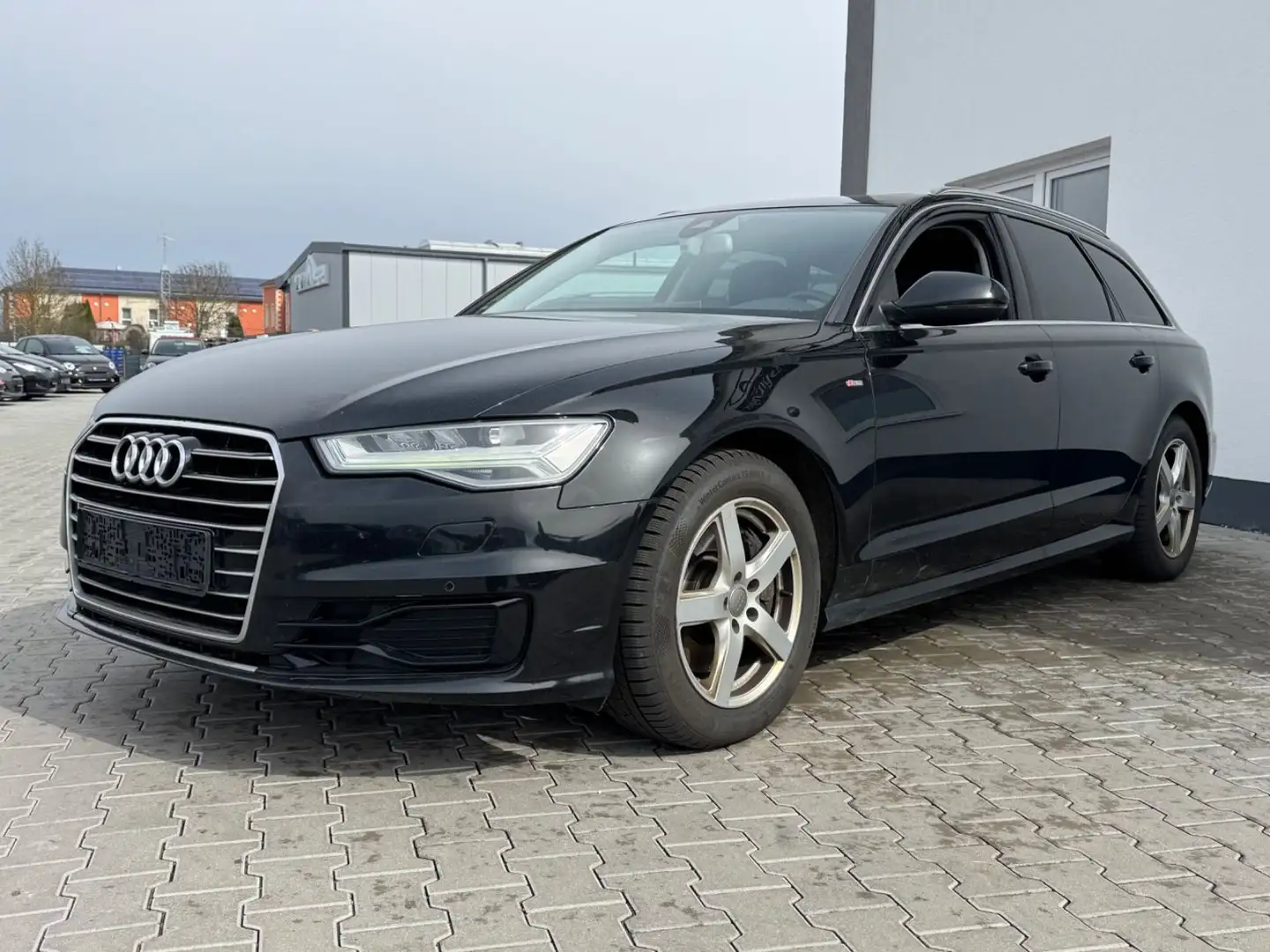 Audi A6 Avant 3.0 TDI clean diesel quattro Schwarz - 2