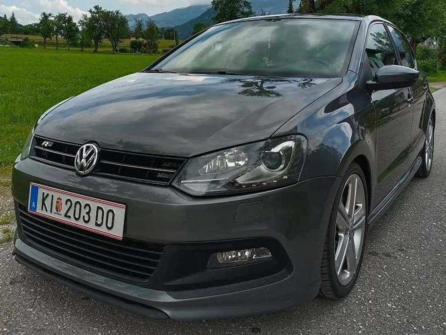 Volkswagen Polo Polo 4Sports 1,2 TSI 4Sports Grau - 2
