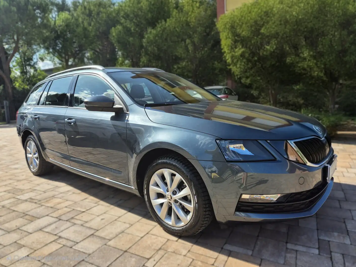 Skoda Octavia Octavia Wagon 1.4 tsi g-tec Executive 110cv Grey - 2