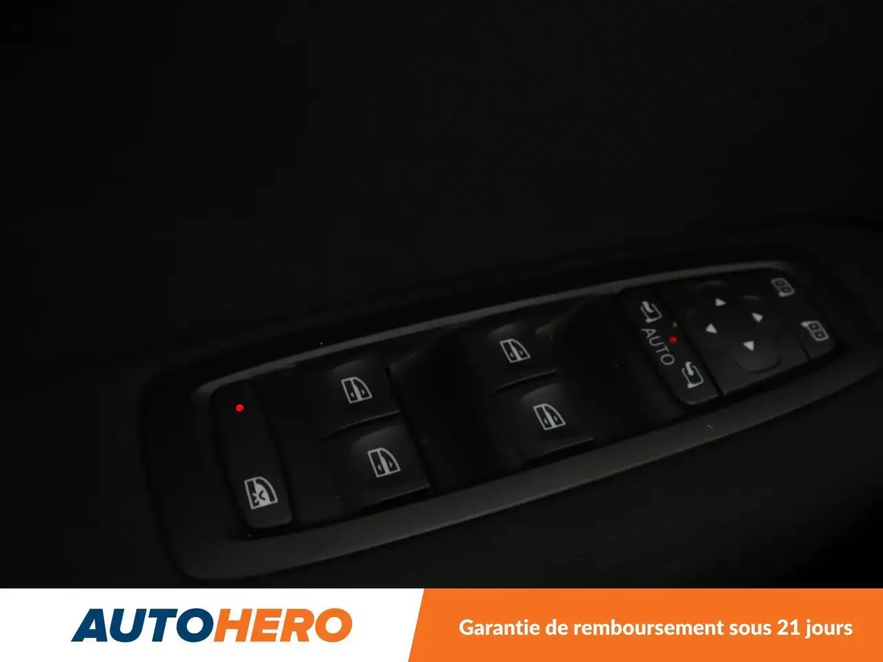 Renault Megane Berline — photo 32