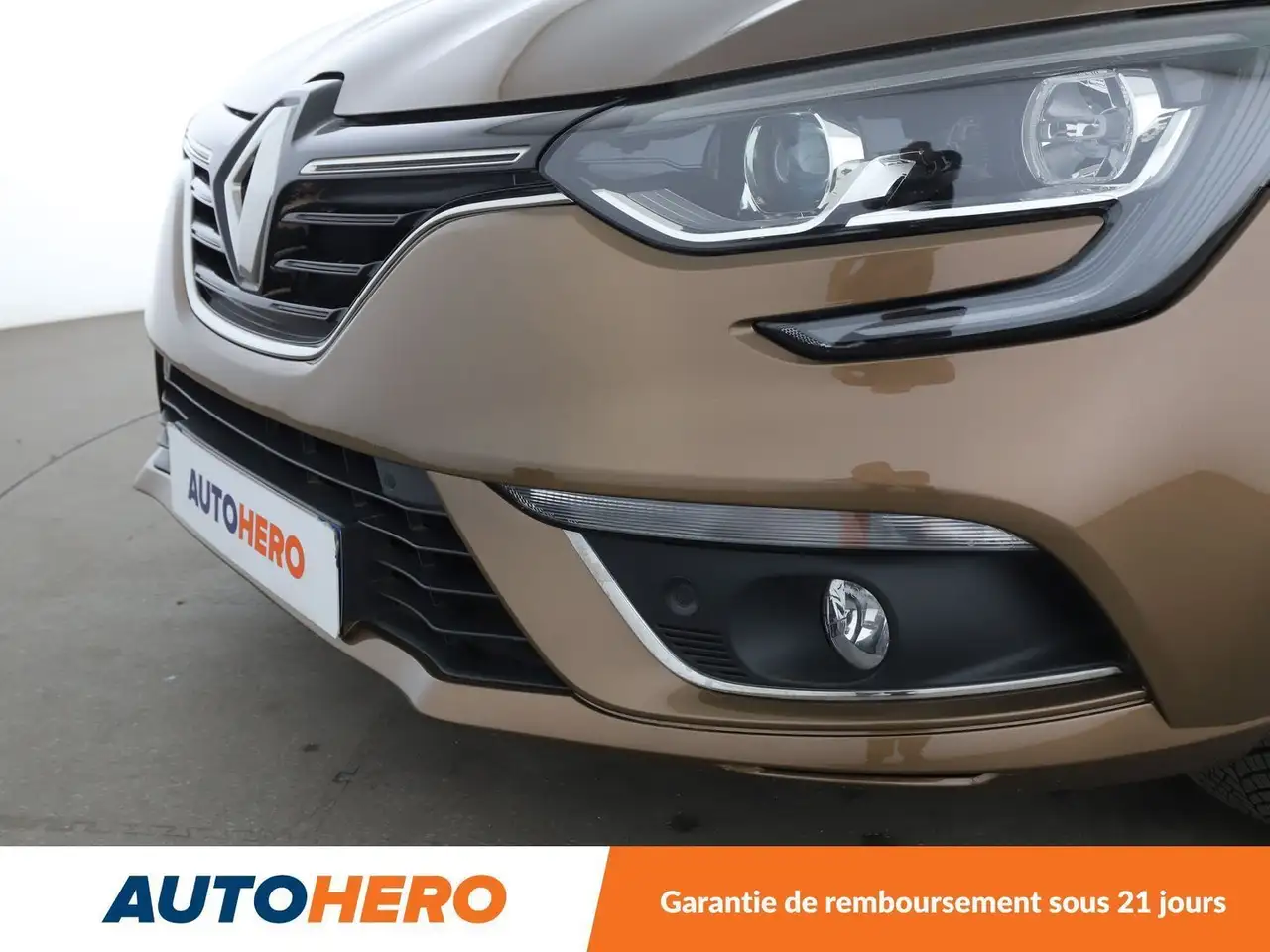 Renault Megane Berline — photo 33